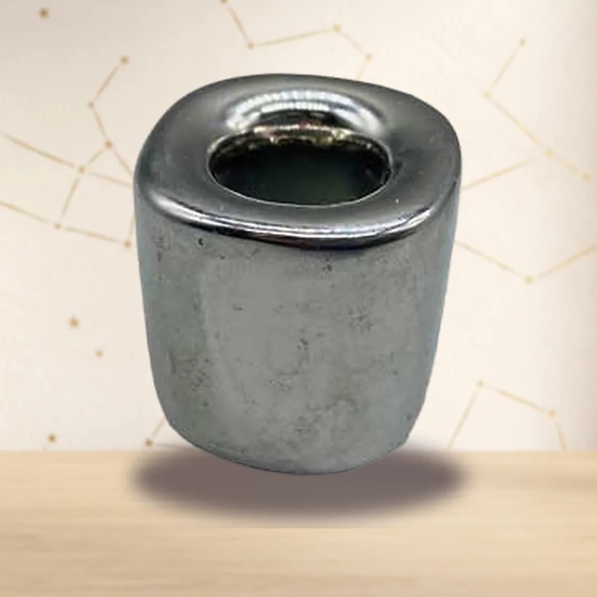 Silver ceramic holder
