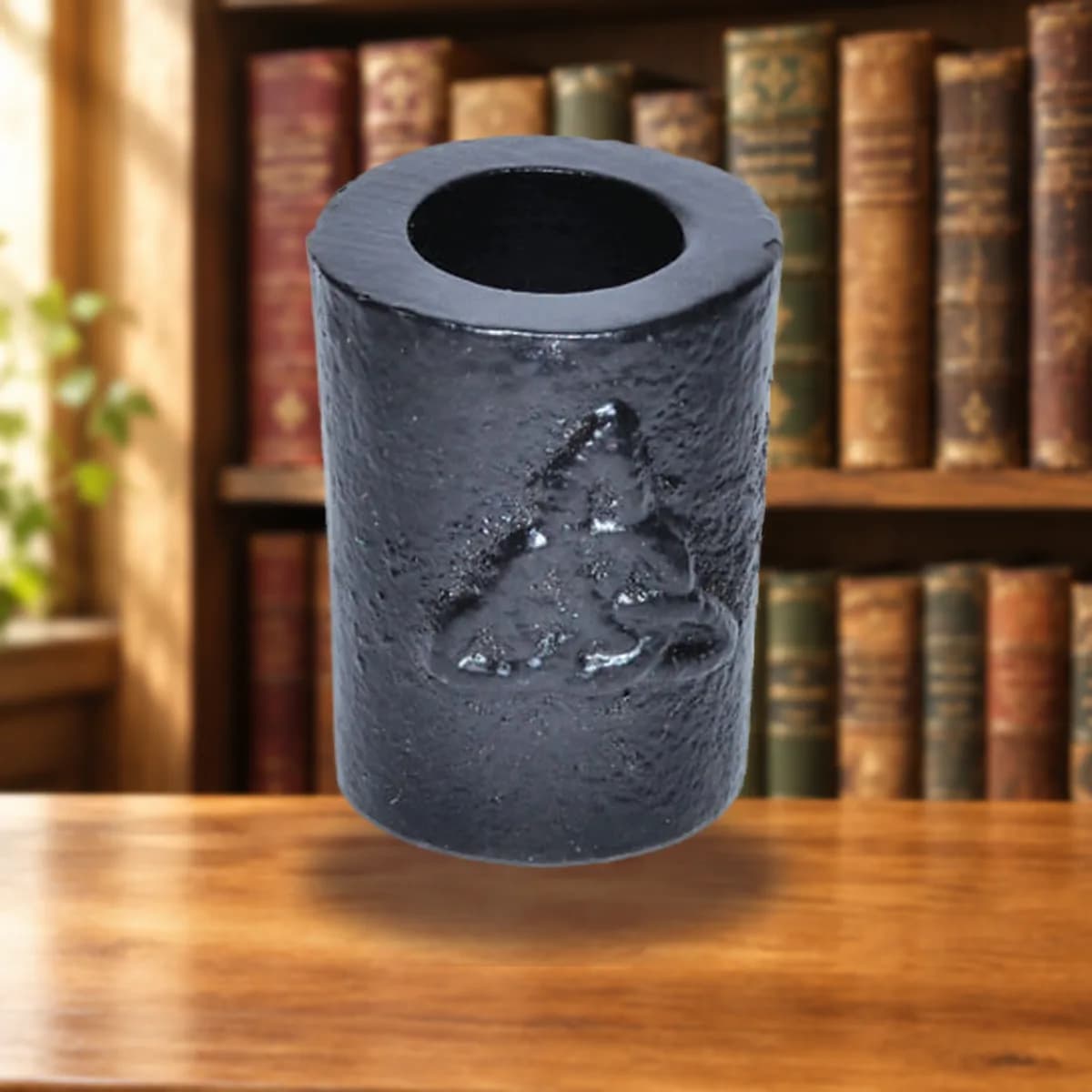1 1/4" Triquetra cast iron chime holder