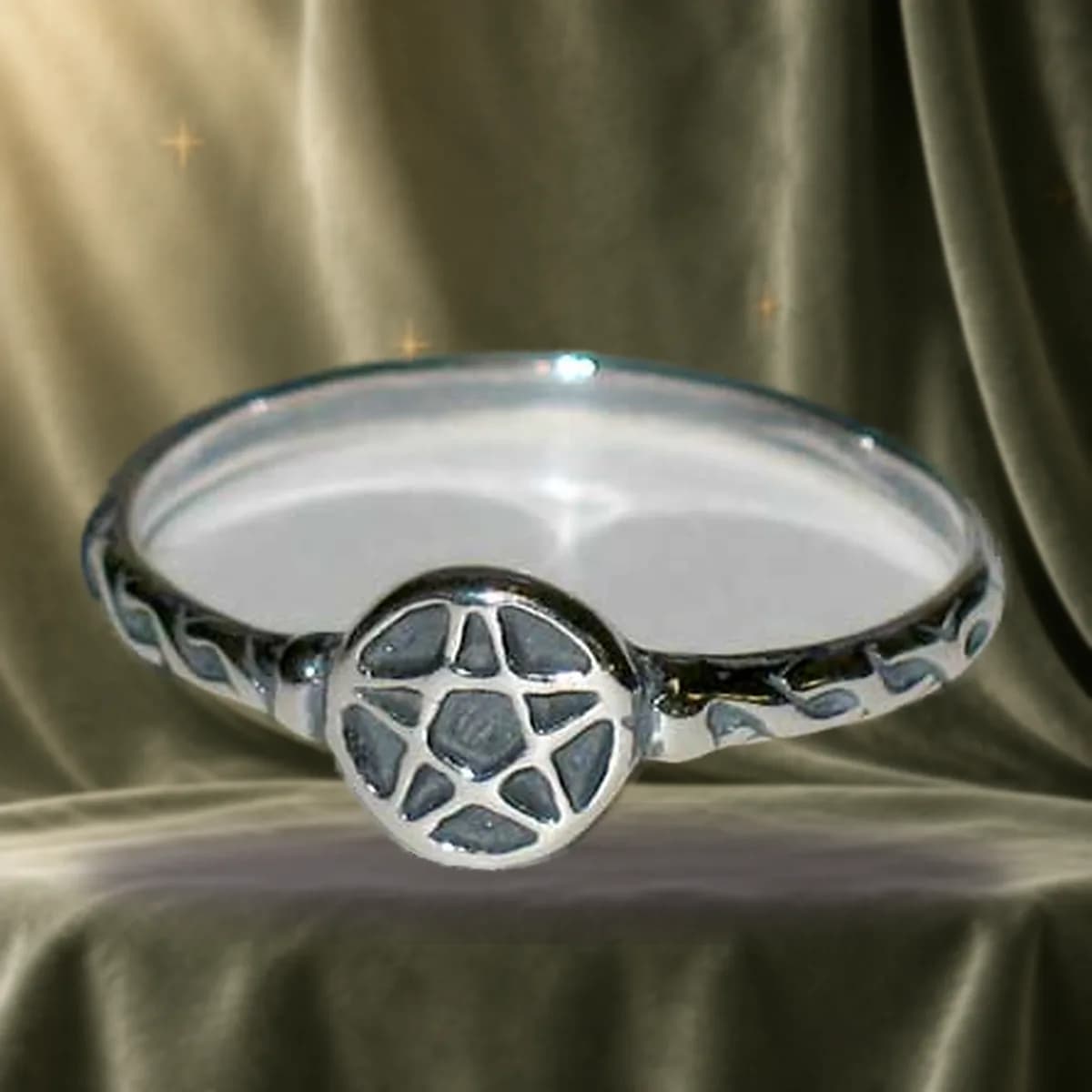 Pentagram ring size 7 sterling