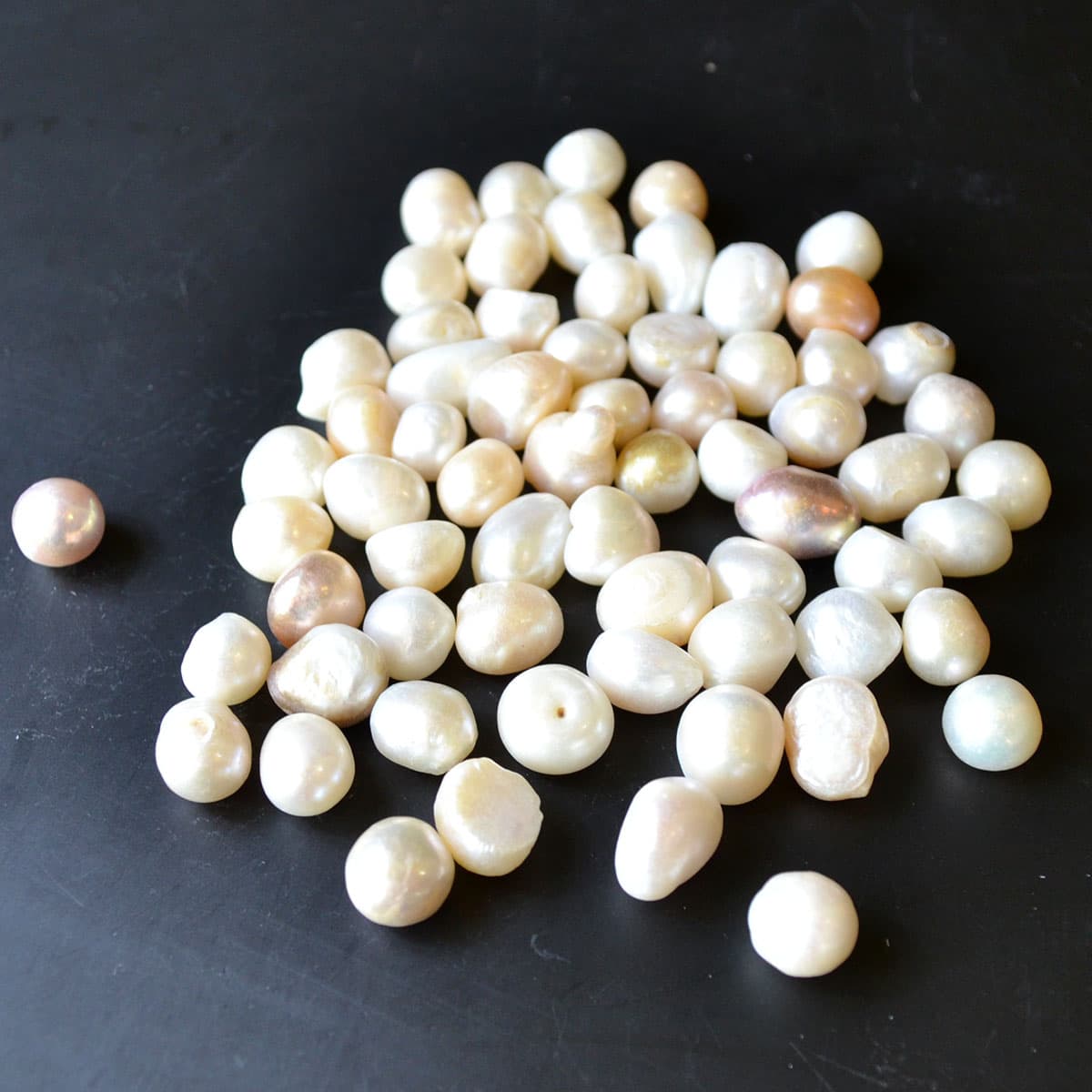 100gms 10-17mm Pearls