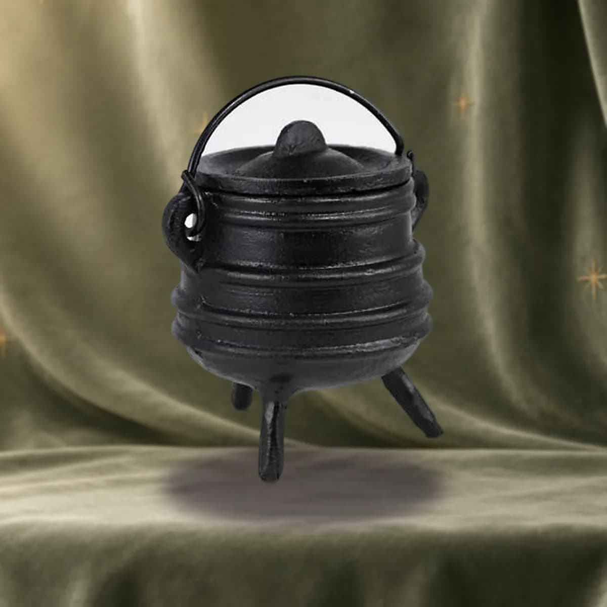 Ribbed cast iron cauldron 3"