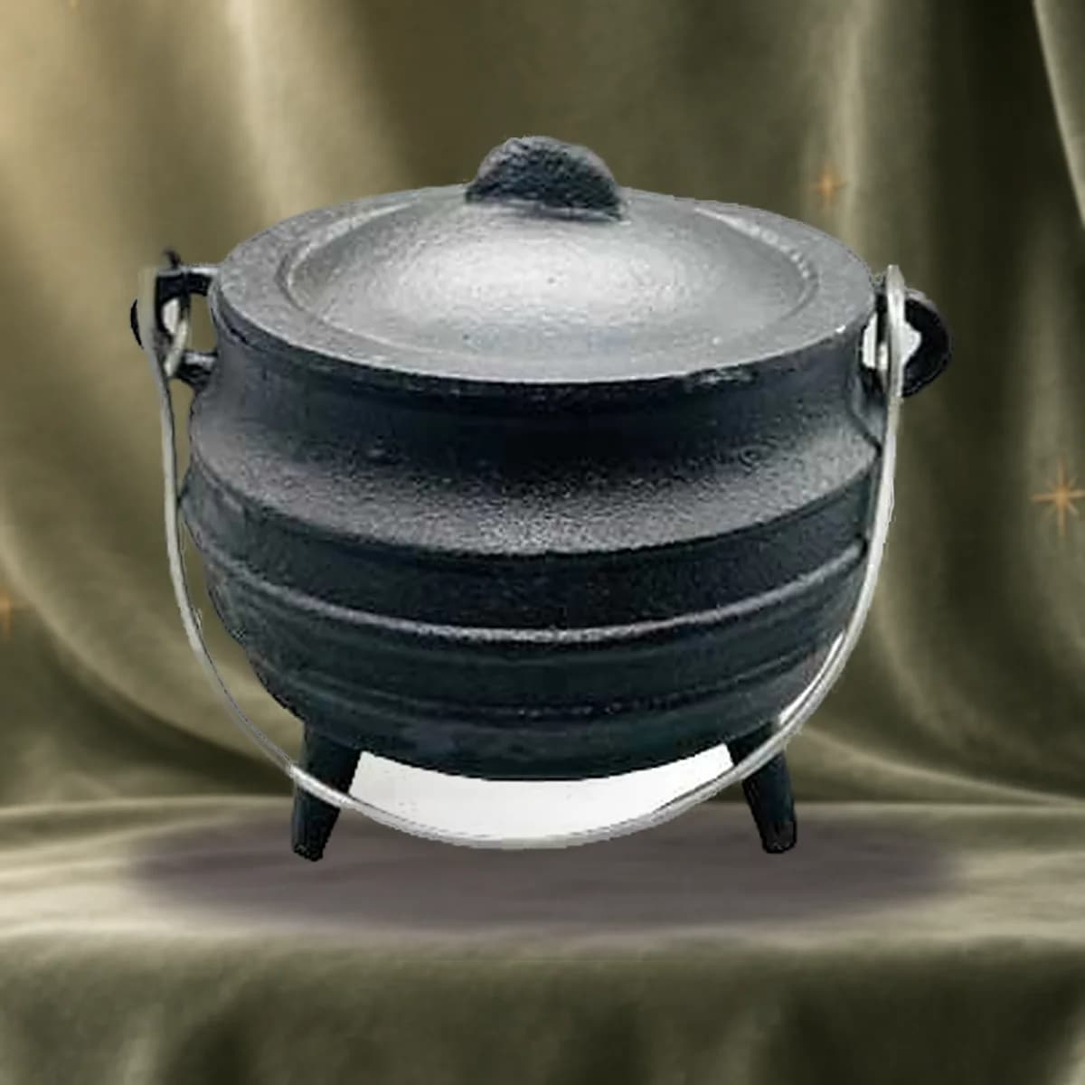 5" cast iron cauldron w/ lid