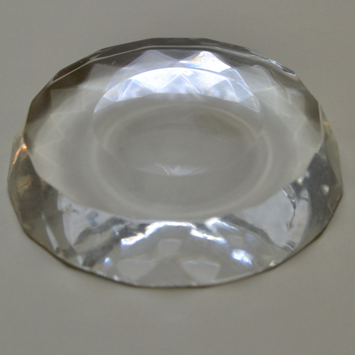 1 1/2" Glass stand